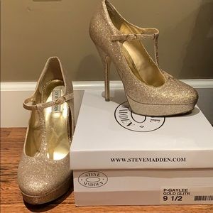 Steve Madden Gaylee Gold Glitter Heels